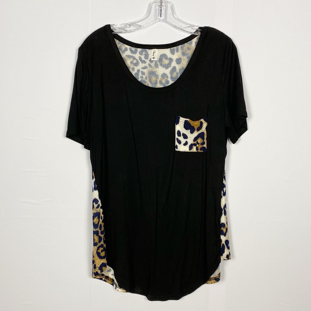 Black and leopard top